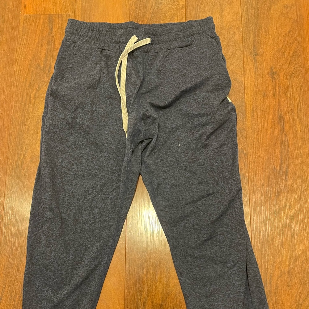 Vuori joggers